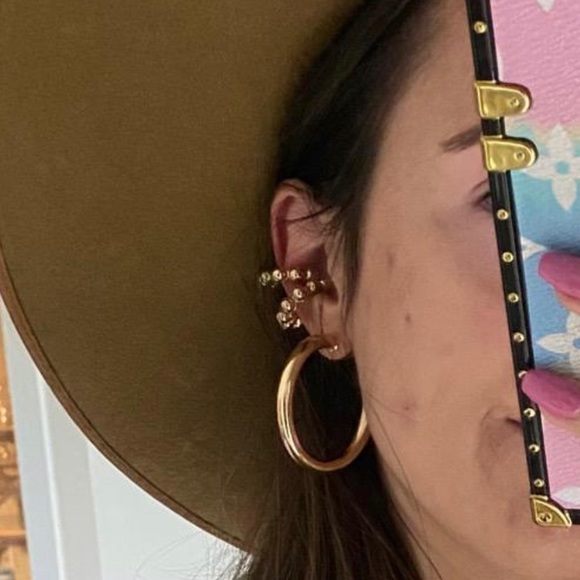 The Styled Collection Pisa Ear Cuffs - Picture 3 of 4